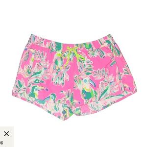 Lilly Pulitzer Run Around Short, Luxletic, Toucan Size L,  Like new condition